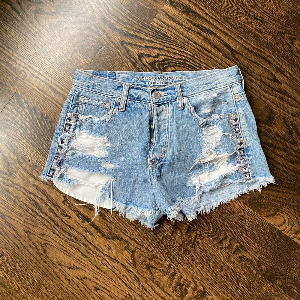 American Eagle Vintage High-Rise Denim Shorts